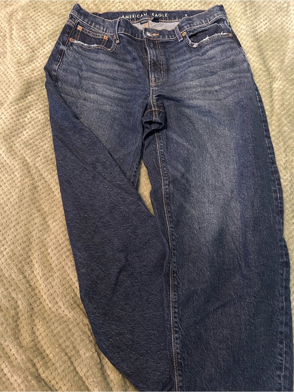 American Eagle Outfitters Indigo Barrel Fit Jeans